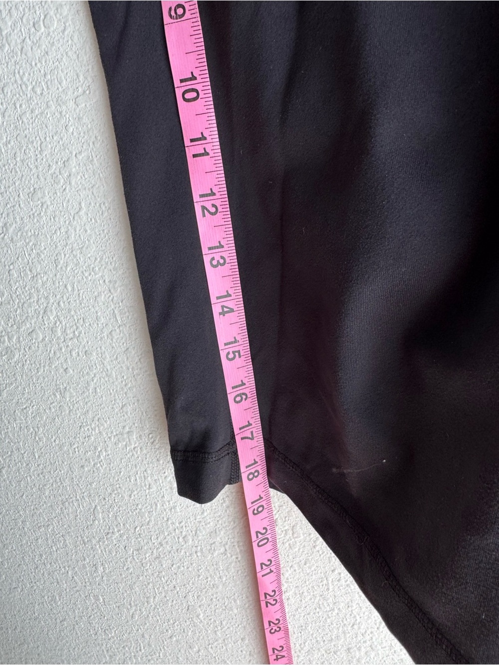 DULUTH TRADING CO ‘NoGA Classic’ Capris - Picture 11 of 15